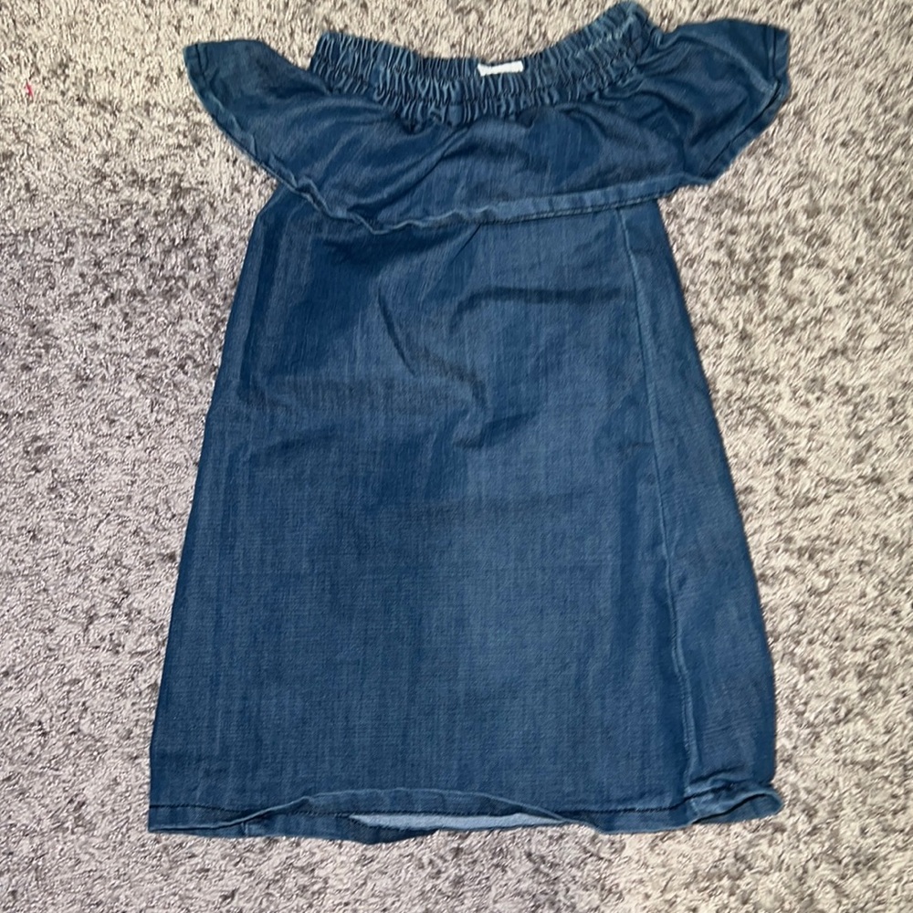 Girls Hudson off the shoulder denim dress. Size 4. Worn once.